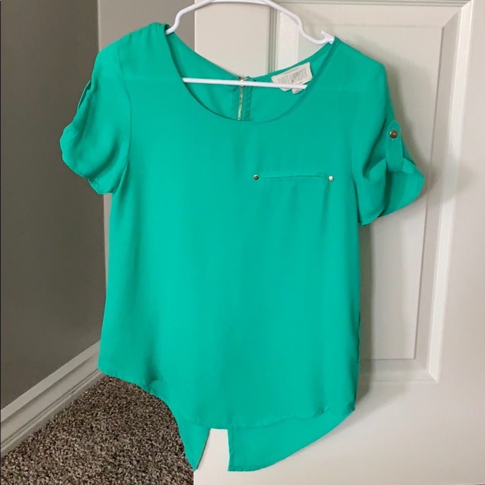 Woman’s blouse